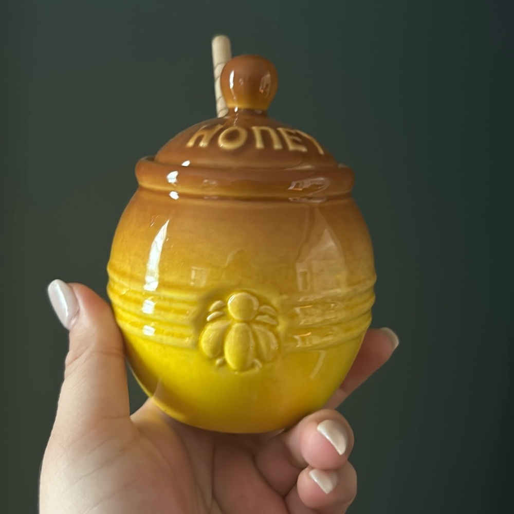 Le Creuset Honey Pot 🍯